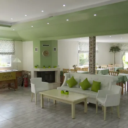 Hotel de apartamente Zafira 2*