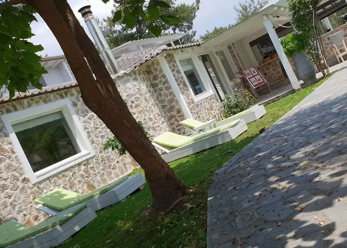 Zafira 2* Скала-Рахониу